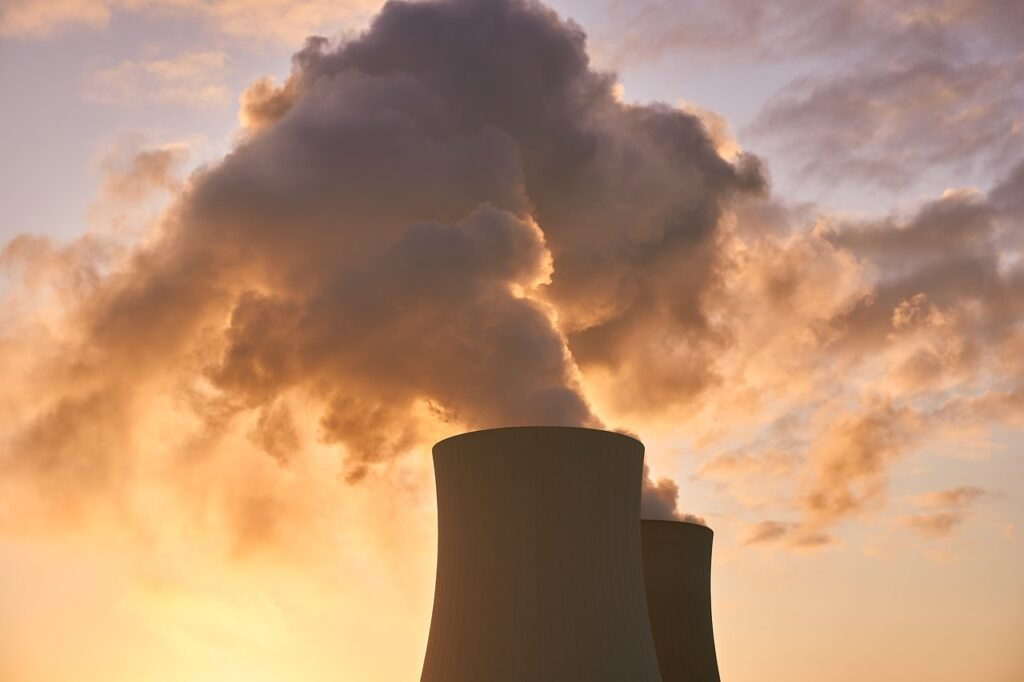 nuclear power plant, cooling tower, water vapor-4529392.jpg